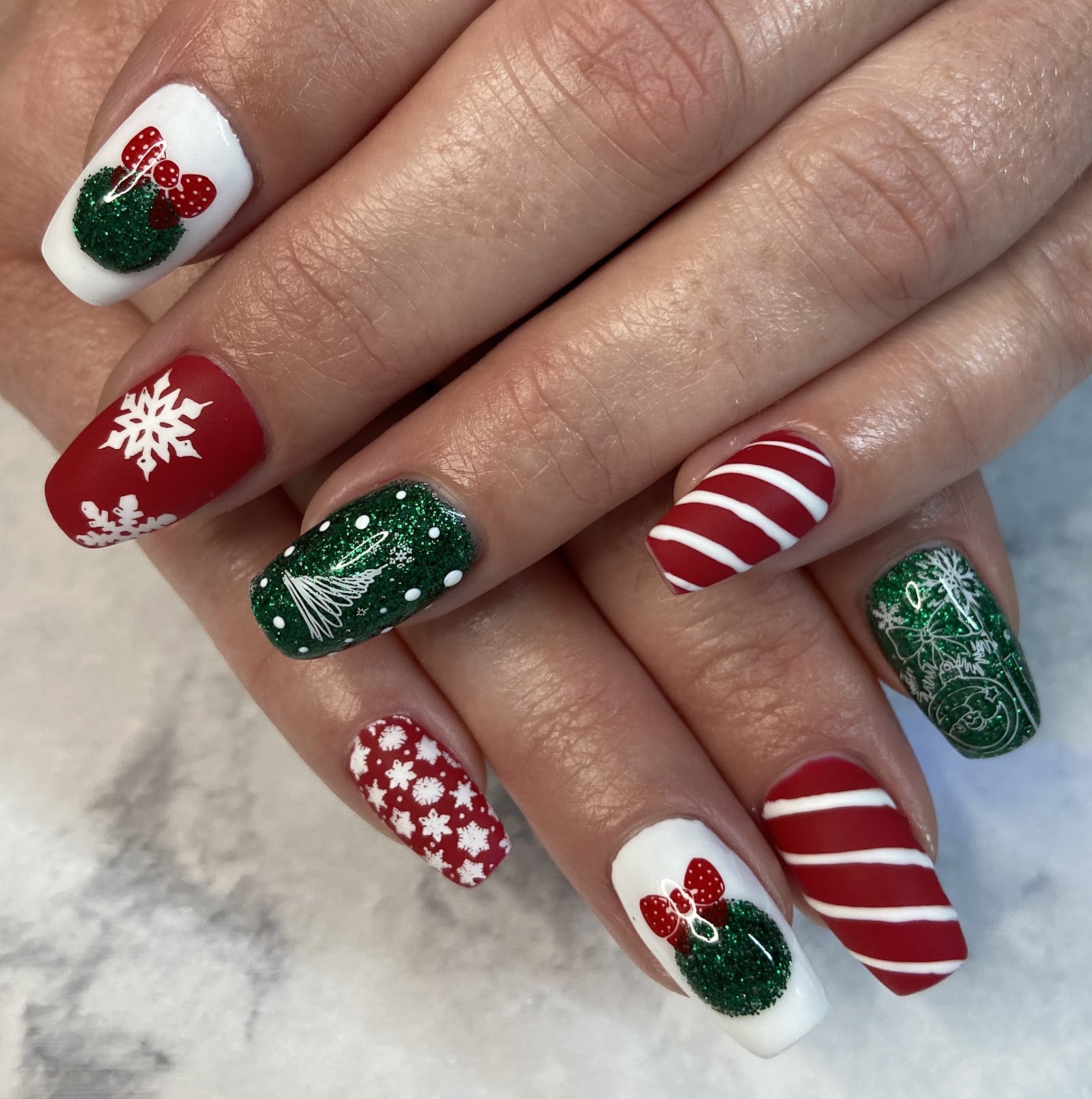 Elegant Nails nail photo 5